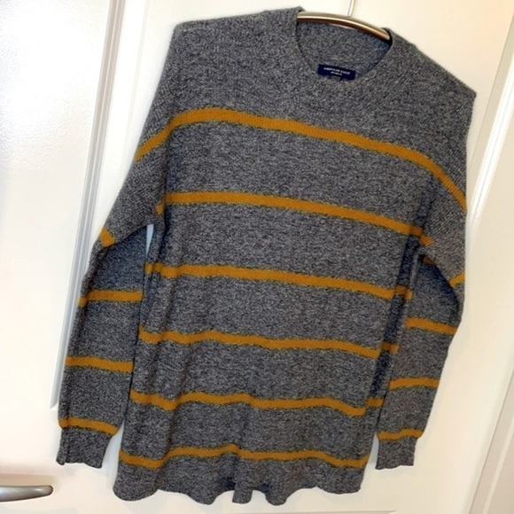 AMERICAN EAGLE OUTFITTERS | Women’s Gray & Orange Horizontal Striped XS Sweater - Picture 4 of 5
